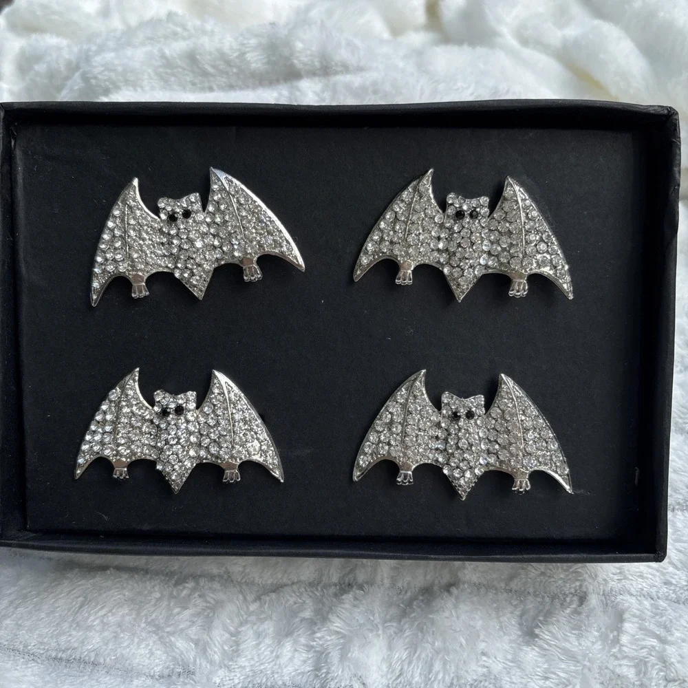 Tahari Rhinestone Halloween Bats‎ Napkin Rings Set Of 4 With Box